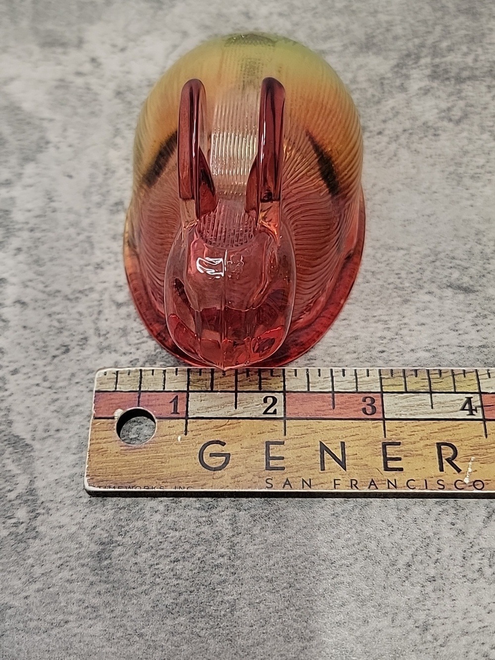 Red and Green Glass bunny rabbit on a nest - Picture 7 of 11